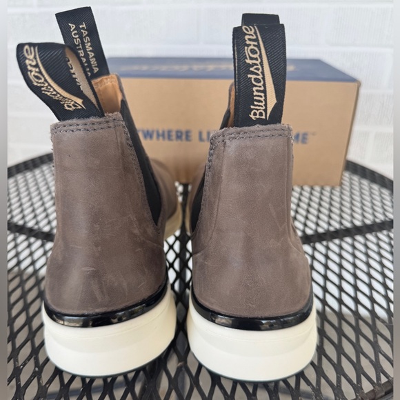 Blundstone Active Chelsea Boots - Picture 4 of 5